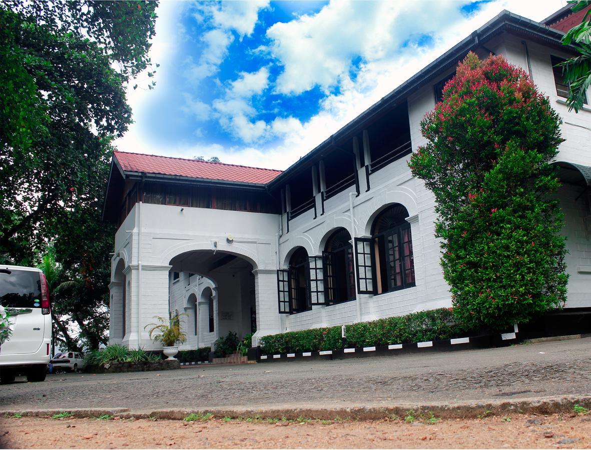 Hotel Ratnapura Rest House Exteriér fotografie